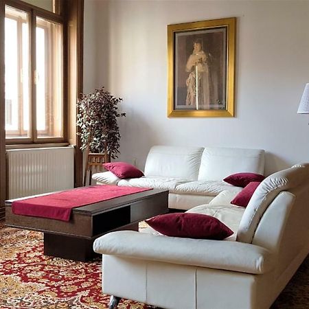 Luxury Apartment In The Heart Of Varaždin Exterior foto